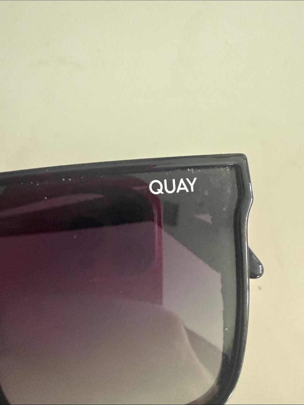 2 pairs of QUAY sunglasses in “get right” and “nightfall” - Picture 3 of 5